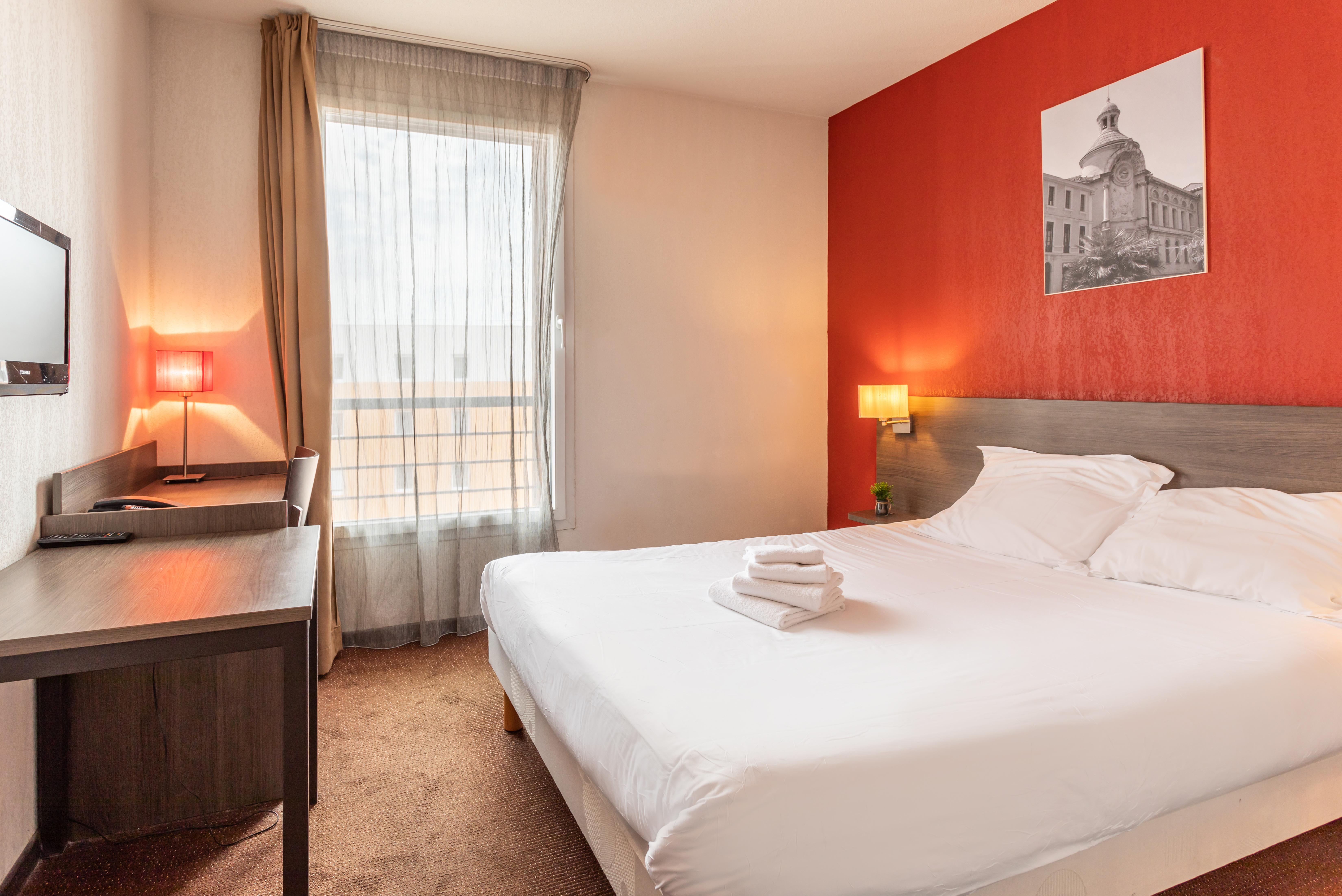 Zenitude Hôtel-Résidences Nîmes Centre Esterno foto