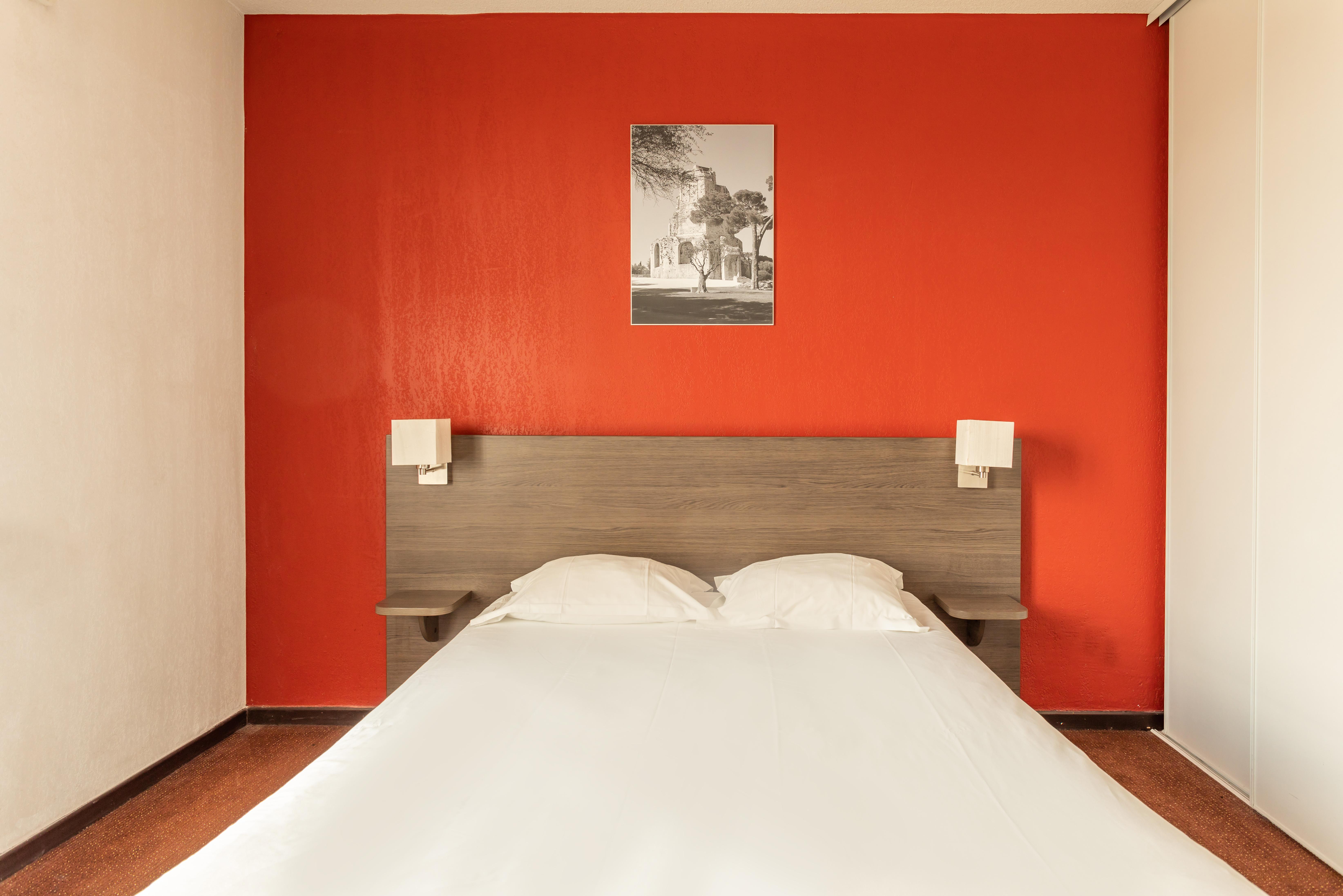 Zenitude Hôtel-Résidences Nîmes Centre Esterno foto