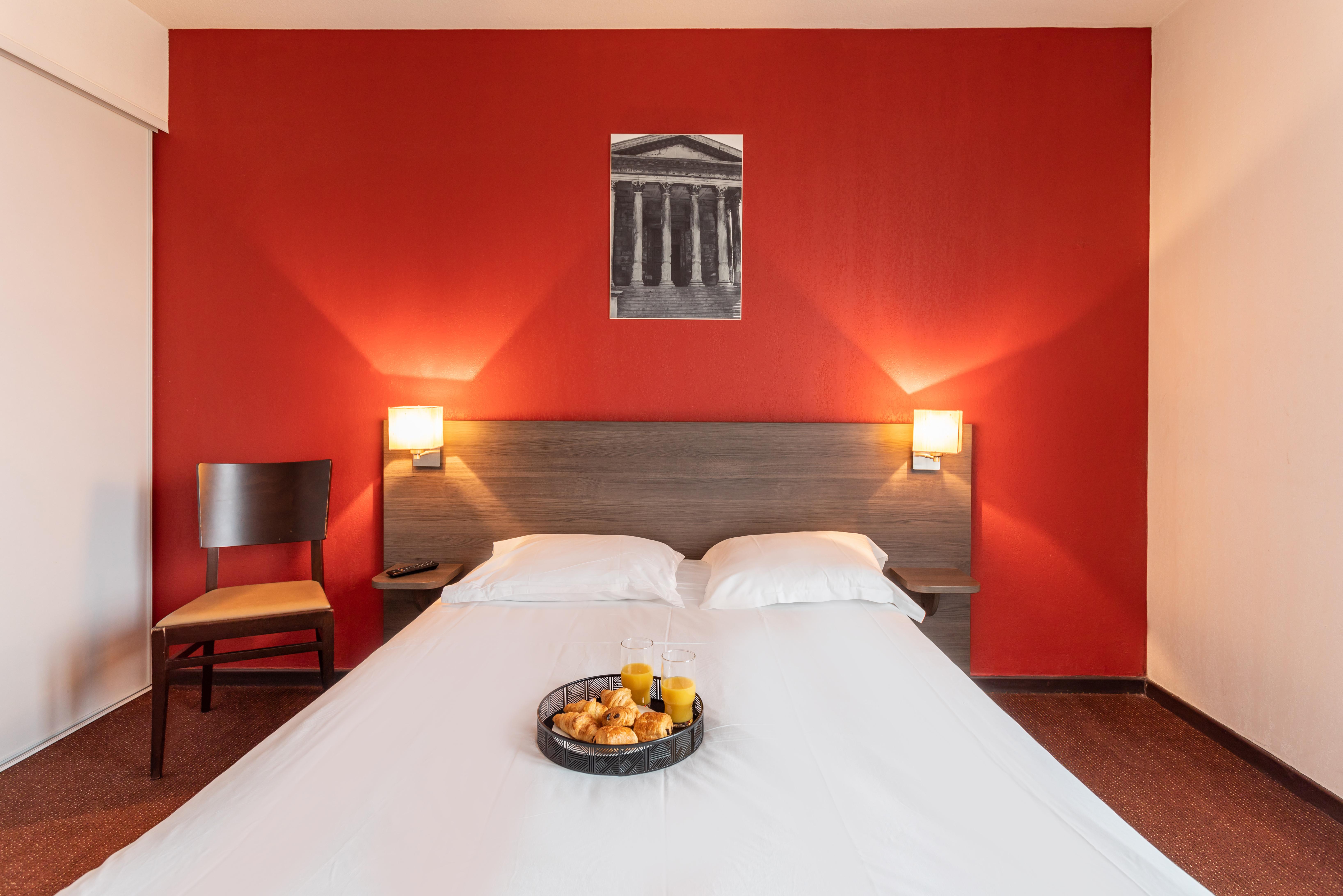 Zenitude Hôtel-Résidences Nîmes Centre Esterno foto