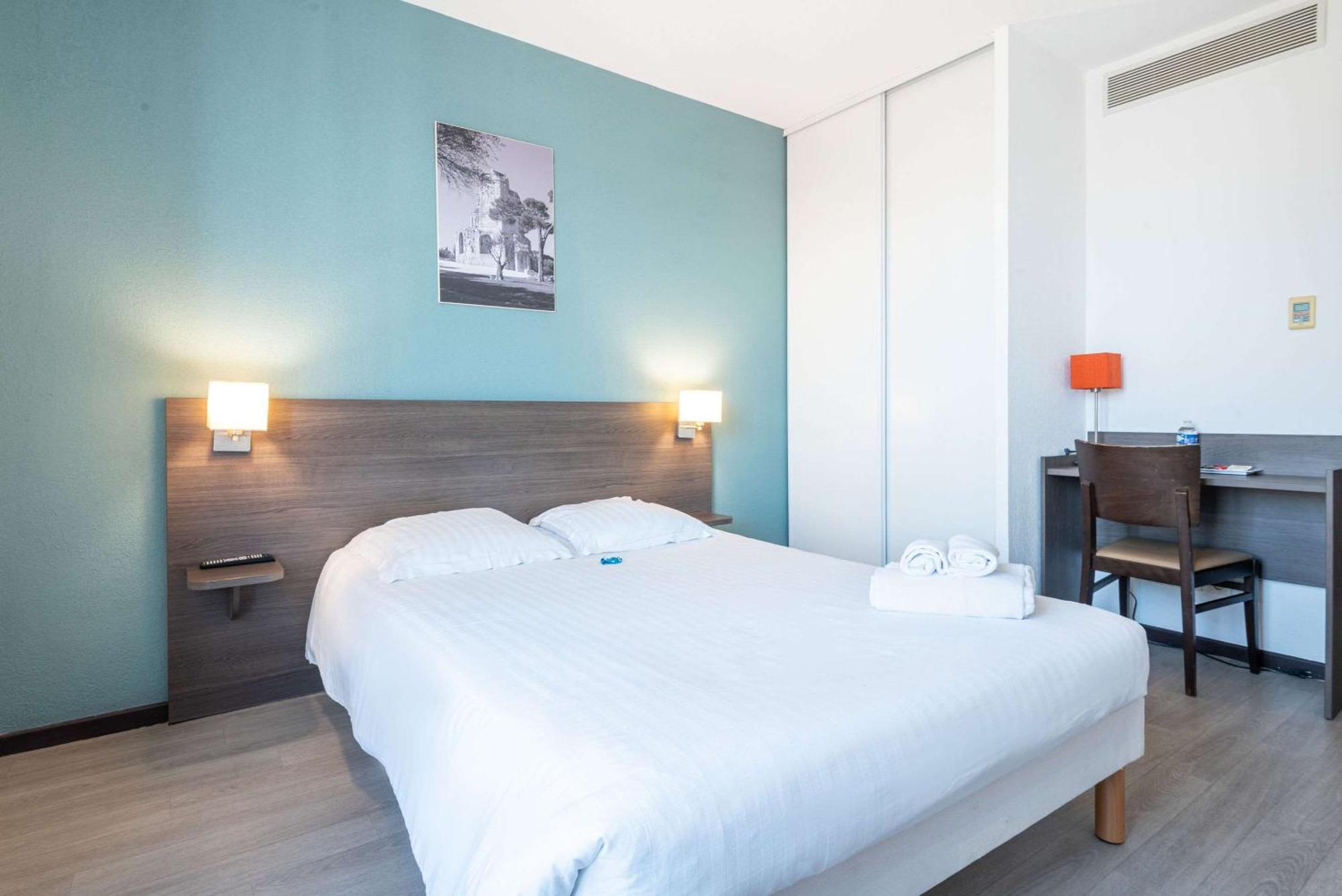 Zenitude Hôtel-Résidences Nîmes Centre Esterno foto