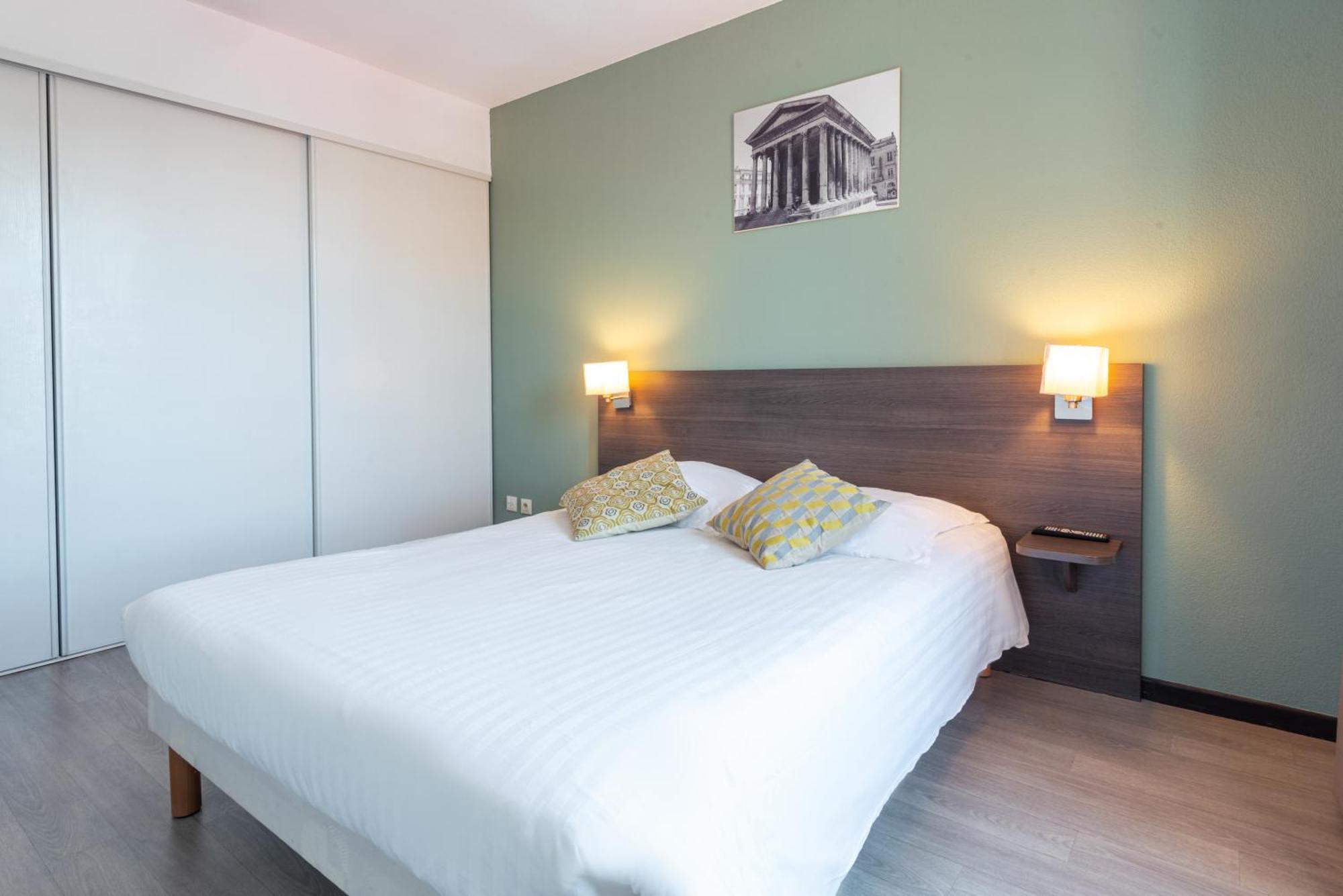 Zenitude Hôtel-Résidences Nîmes Centre Esterno foto